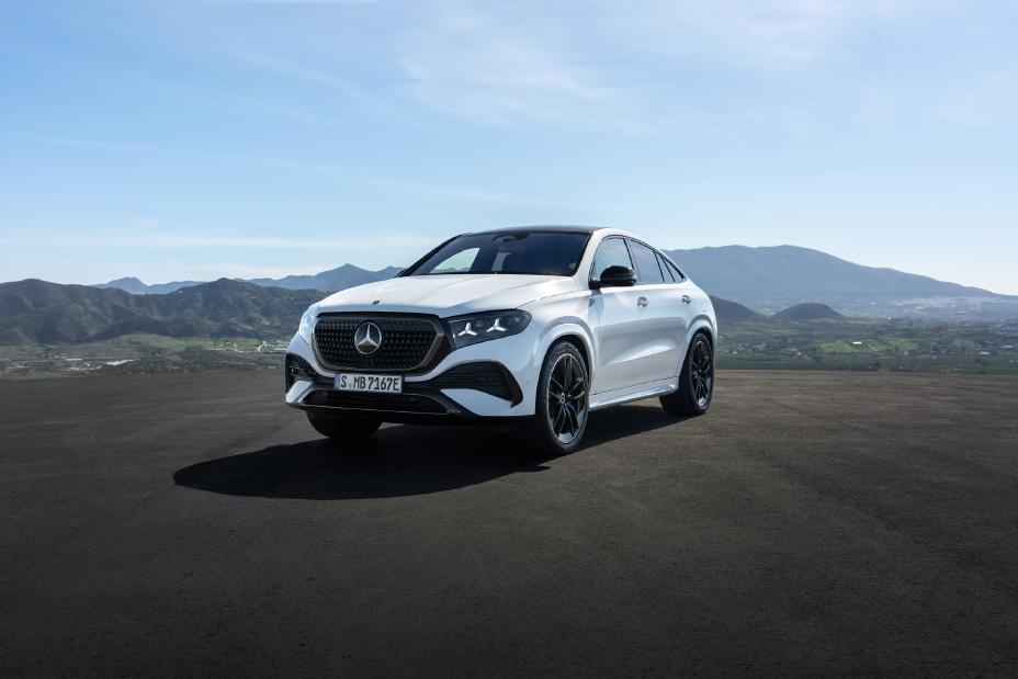 Mercedes-Benz GLE 450 4MATIC Coupe exterior, front three-quarter