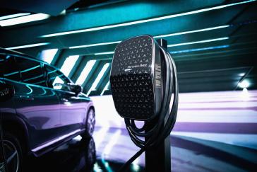 Mercedes-Benz launches new Wallbox in the United States offering