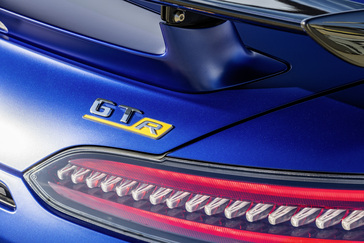 mercedes-amg-gt-r-roadster-2019