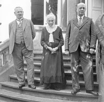 first-female-automotive-pioneer-bertha-benz-inducted-into-hall-of-fame-3