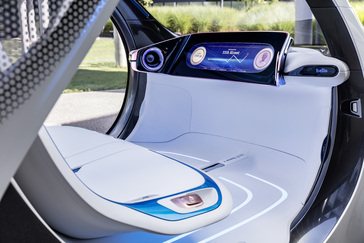 autonomous-concept-car-smart-vision-eq-fortwo