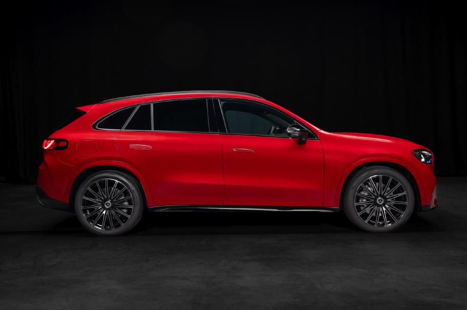 2026 Mercedes-Benz GLC in Motion